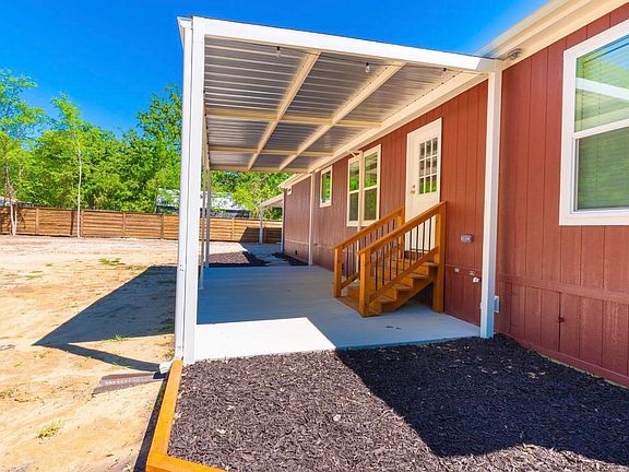 3rd image of 210 Grubbs Ln