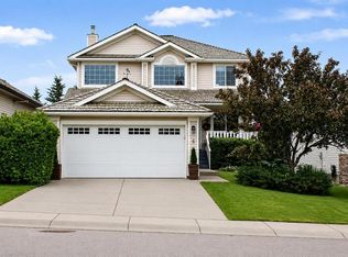 6 NW Gleneagles Ter, Cochrane, AB T4C 1P1