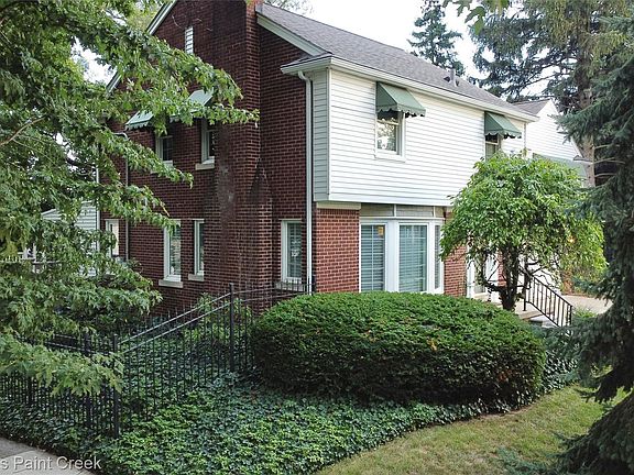 4th image of 1405 Wellesley Dr