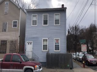 83 Arch St, Paterson, NJ