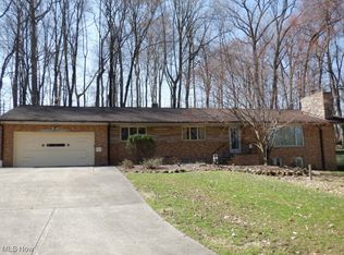1203 Old Rockside Rd, Parma, OH 44134