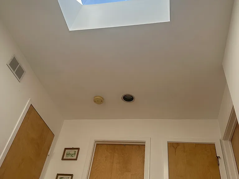 11 Columbus Pl — Photo 7