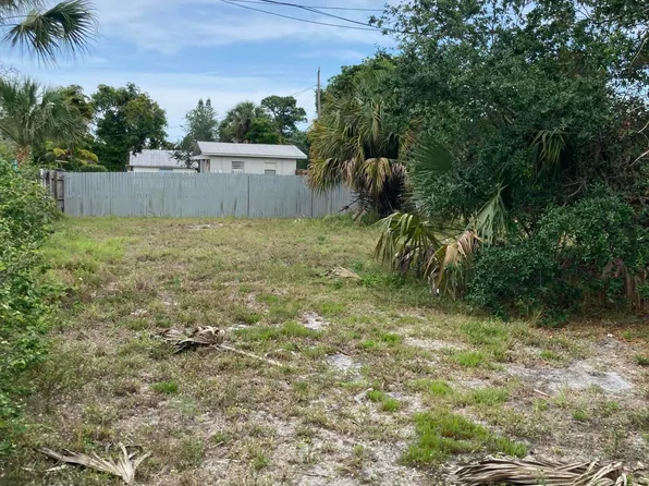 4669 SE May Avenue, Stuart, FL 34997