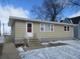 240 N 3rd St, Mc Callsburg, IA 50154