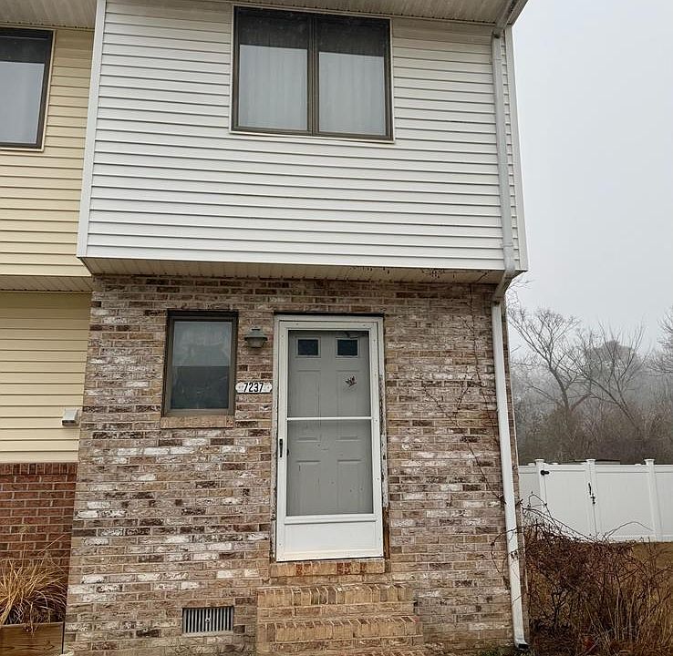 1st image of 7237 Oak Ridge Pl