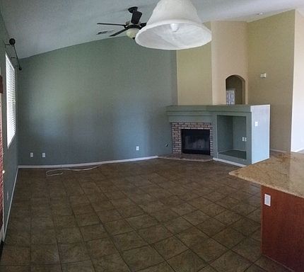 5th image of 12758 Columbia Ave