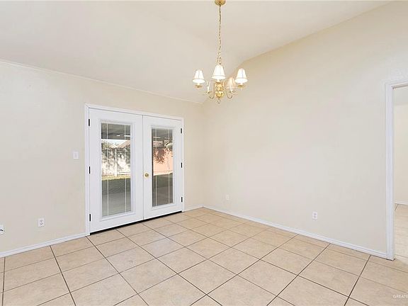 5th image of 509 Short Line Ave