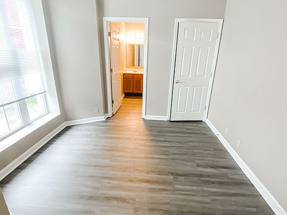4th image of 1218 Columbia St APT 1