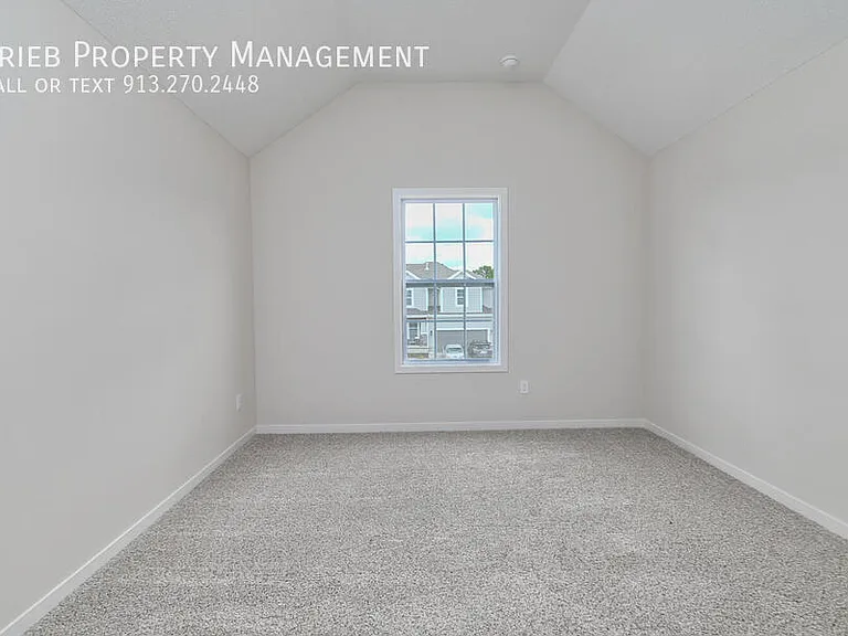 2677 W Dartmouth St — Photo 40