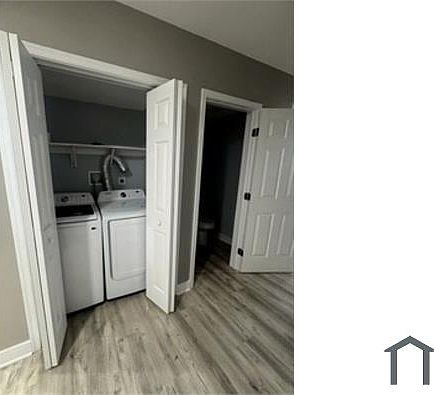 2nd image of 1836 Laurens St