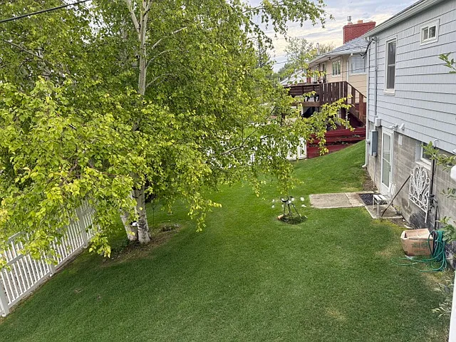 3 bed, 1880 sqft, $2,300 — Photo 4