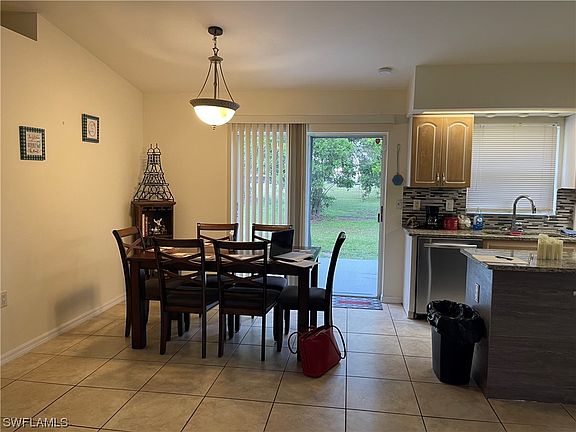 3rd image of 10655 Jacatree Ct