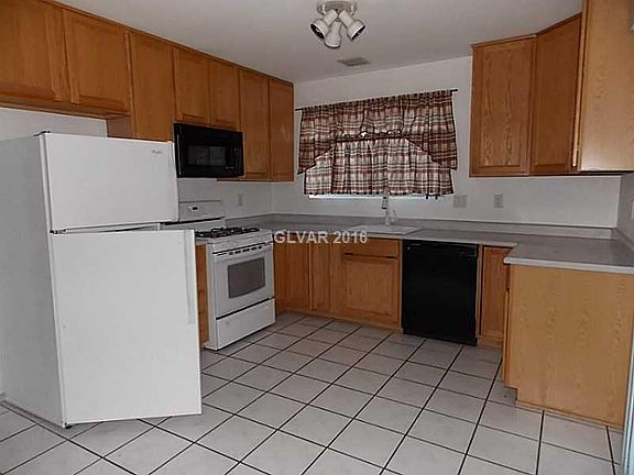 4th image of 8278 Daventry St