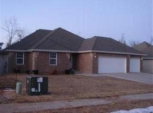 3043 Augusta Hills St, Springfield, MO 65803