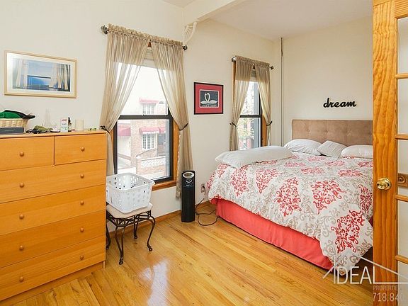 3rd image of 605 Leonard St #2