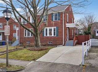 2604 S Troy St, Arlington, VA 22206