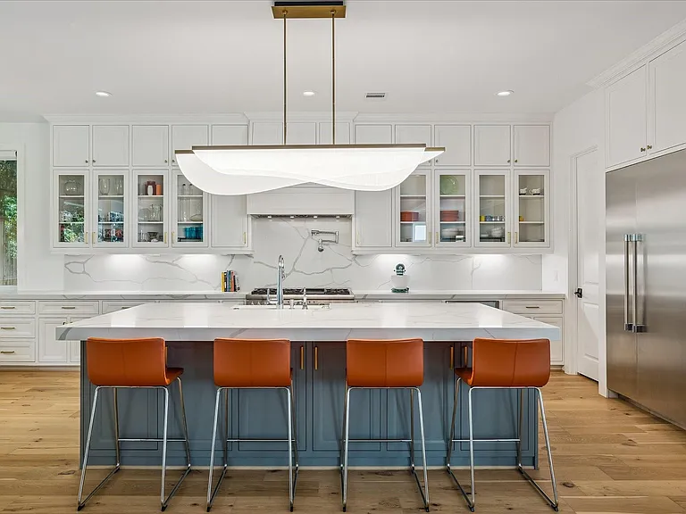 3020 University Blvd — Photo 3