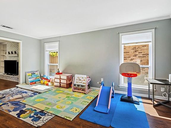 4th image of 3616 Inwood Ave