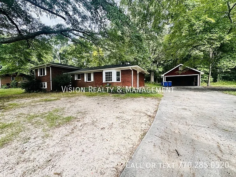 6150 Mallory Rd — Photo 2