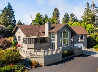 1420 Walker Point Rd, Bayside, CA 95524