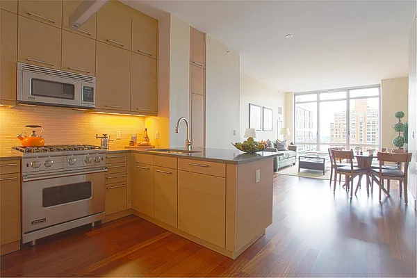 Sold by Douglas Elliman | media 15