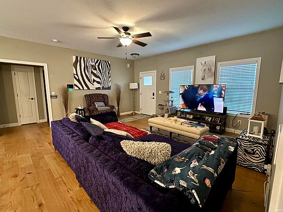 4th image of 1550 Breezy Creek Dr