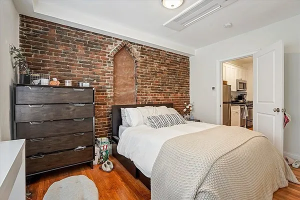 130 Myrtle St #1F — Photo 1