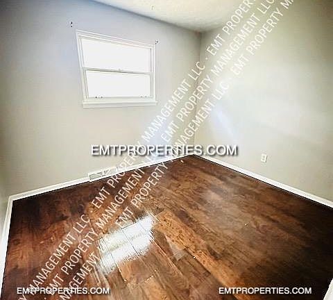 4th image of 4621 Norfolk Ave