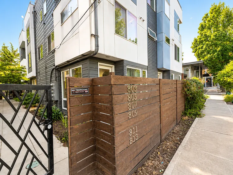 803 S Cloverdale St #803 — Photo 31