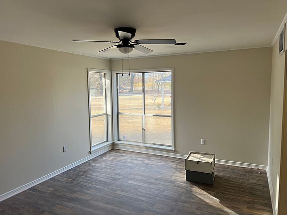 5th image of 214 College St