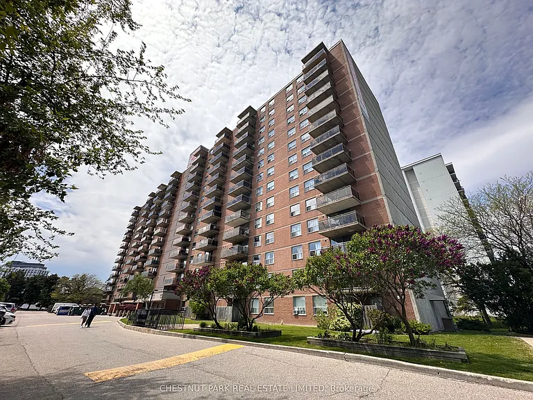 1060 Caven St #202 — Photo 33