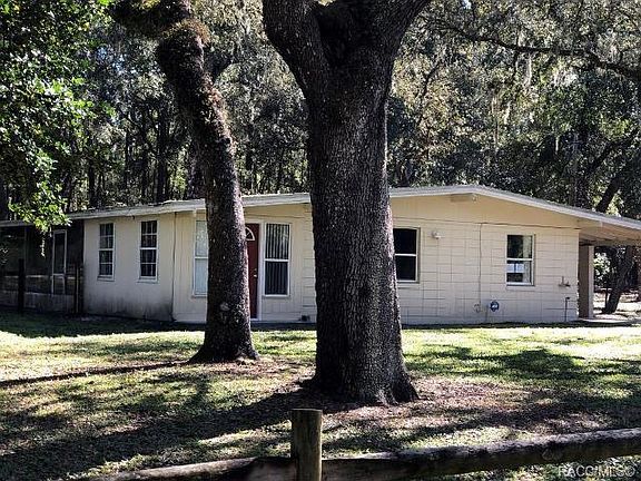 2nd image of 34061 Woodland Cir