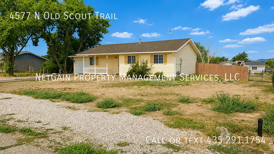 3 bedroom Home in Enoch — Photo 3