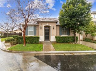 4013 W Apple Tree Ln, Fresno, CA 93722