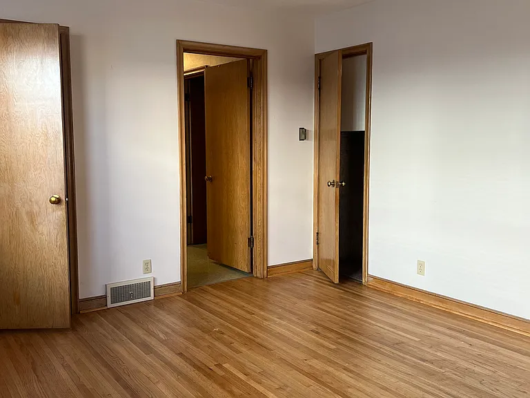 390 Pierce St N #4 — Photo 6
