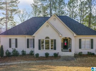 219 Cahaba Ridge Dr, Trussville, AL 35173