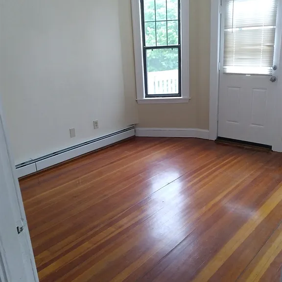 10 Norton St #3 — Photo 2