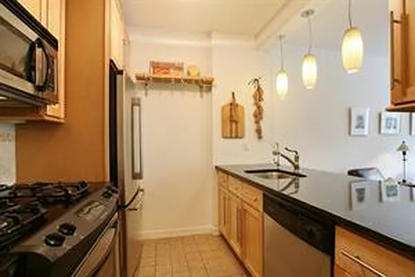 Rented by Corcoran | media 5