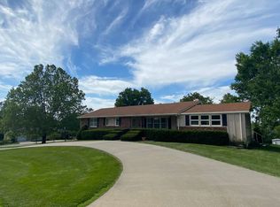 902 E Maple St, Albany, MO 64402