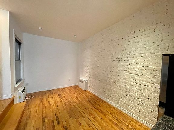 5th image of 430 E 87th St APT 2E