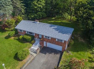 5 Riviera Dr, Latham, NY 12110