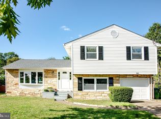 982 Kingston Dr, Cherry Hill, NJ 08034