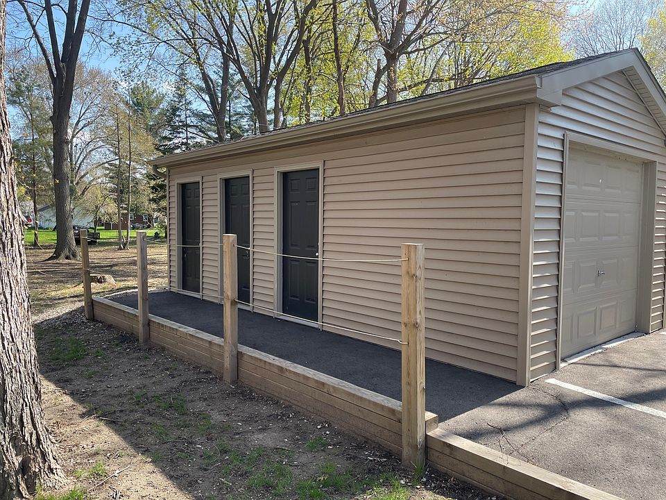 2nd image of 1031 Fruit St #1031