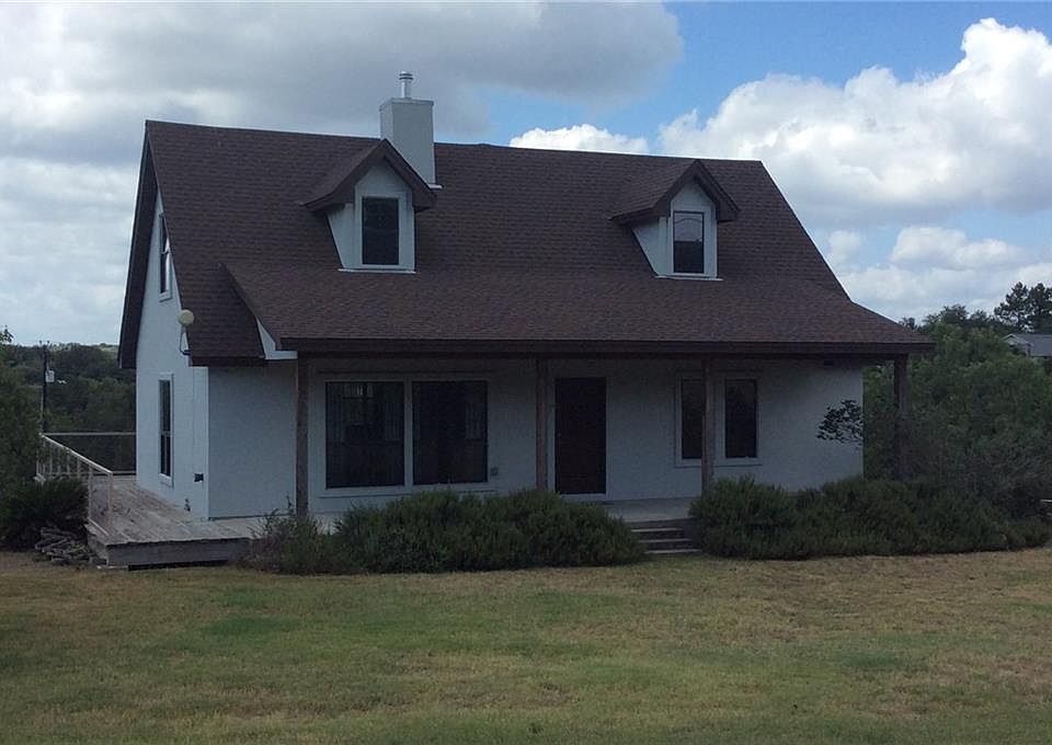 1st image of 105 Blue Bird Ln