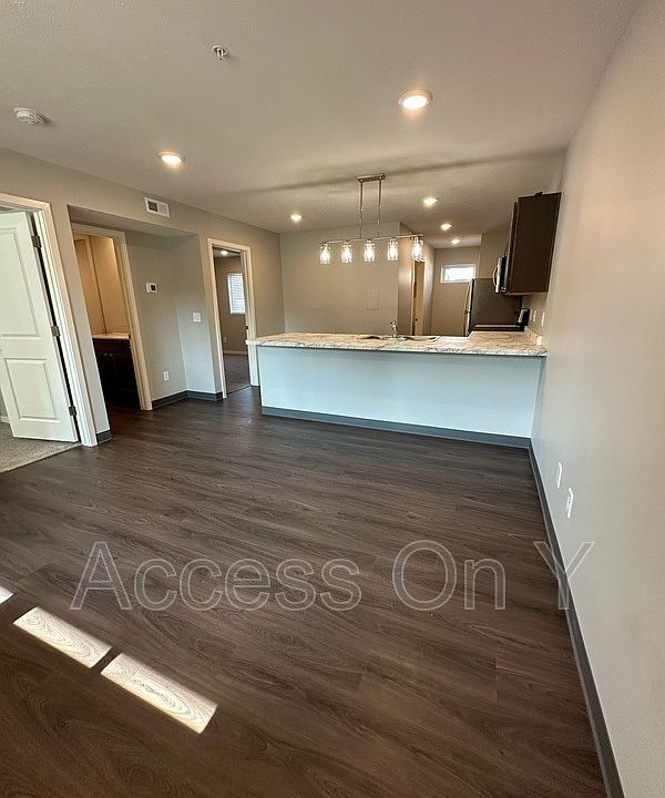 1st image of 2340 Y St #8