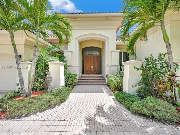 10430 Kestrel St, Plantation, FL 33324