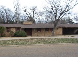 1312 Amarillo St, Plainview, TX 79072