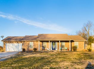 2440 Leafdale Rd, Hodgenville, KY 42748