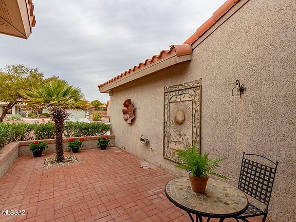 4th image of 958 E Seven Palms Dr