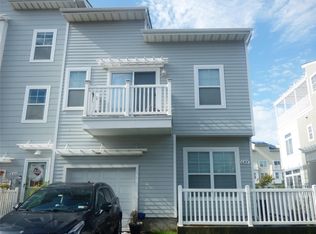 6307 Ocean Ave N, Far Rockaway, NY 11692